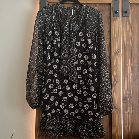 Free People Dress Set With Neck Tie - Picture 2 of 4